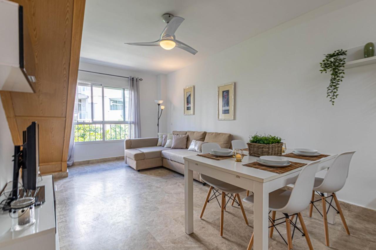 797 Holiday Rentals- Duplex Para 7 En La Carihuela A 1 Min De La Playa Torremolinos Dış mekan fotoğraf