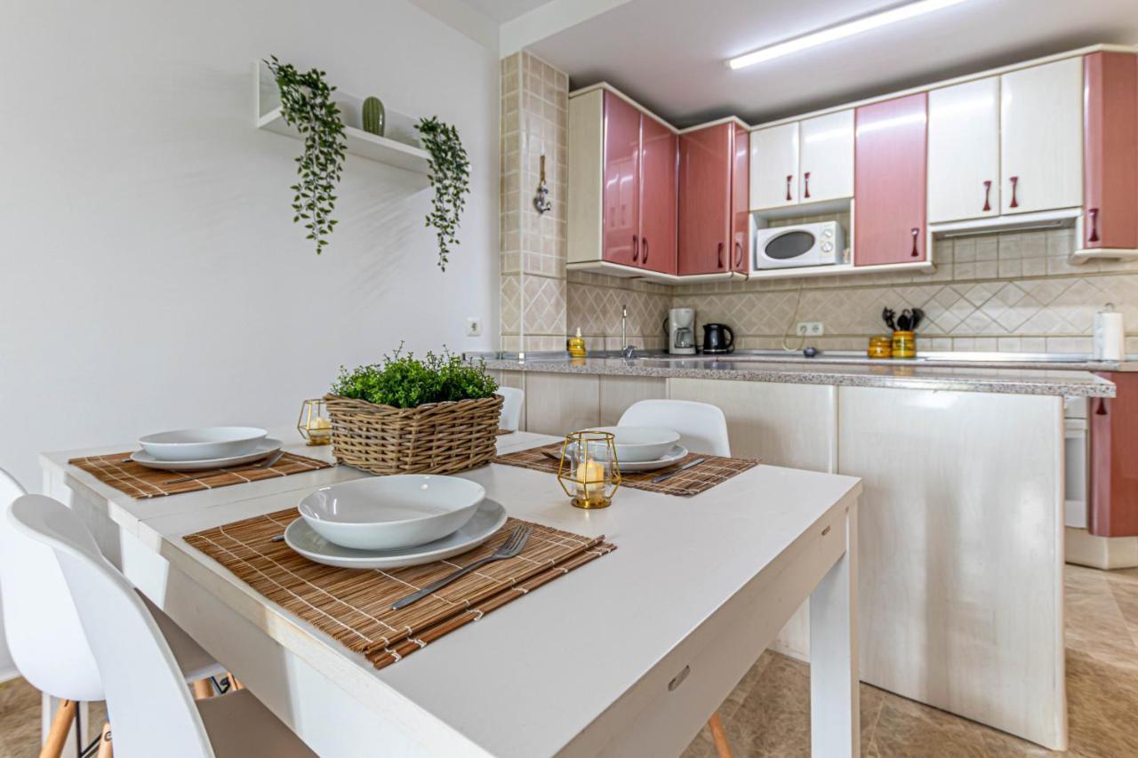 797 Holiday Rentals- Duplex Para 7 En La Carihuela A 1 Min De La Playa Torremolinos Dış mekan fotoğraf