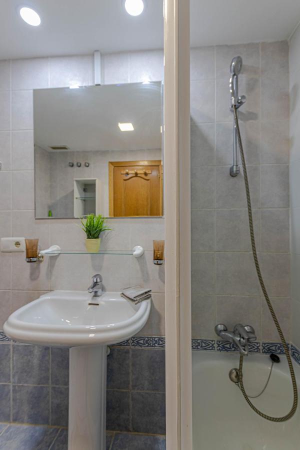 797 Holiday Rentals- Duplex Para 7 En La Carihuela A 1 Min De La Playa Torremolinos Dış mekan fotoğraf