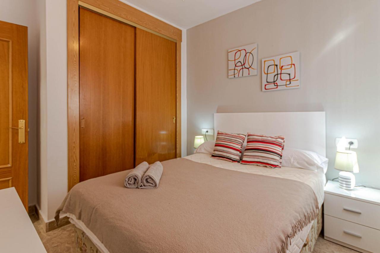 797 Holiday Rentals- Duplex Para 7 En La Carihuela A 1 Min De La Playa Torremolinos Dış mekan fotoğraf