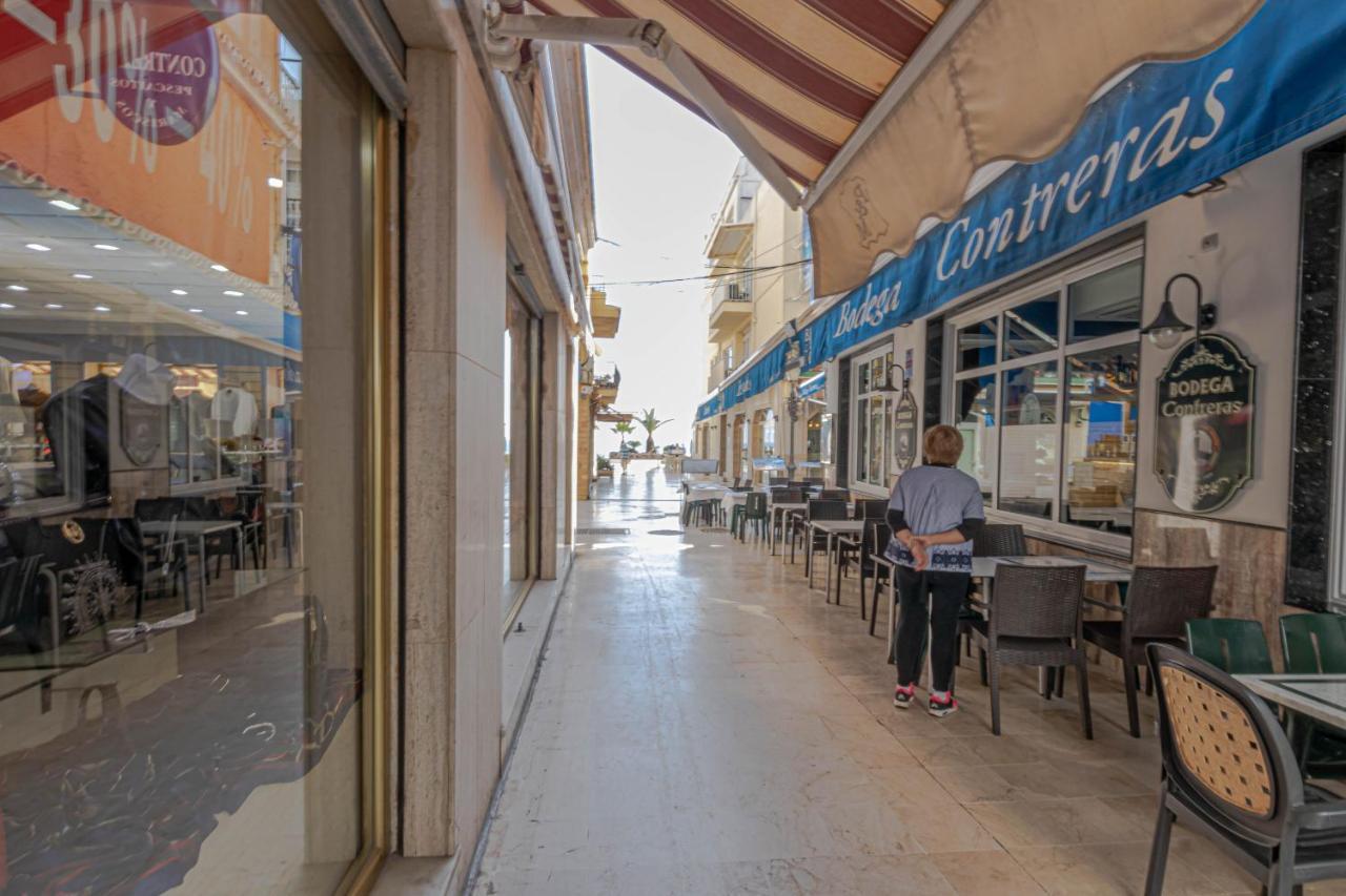 797 Holiday Rentals- Duplex Para 7 En La Carihuela A 1 Min De La Playa Torremolinos Dış mekan fotoğraf